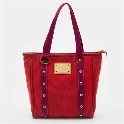 louis vuitton red antigua 2006 limited edition|Louis Vuitton Sac Rabat Red Antigua Canvas Messenger Bag.